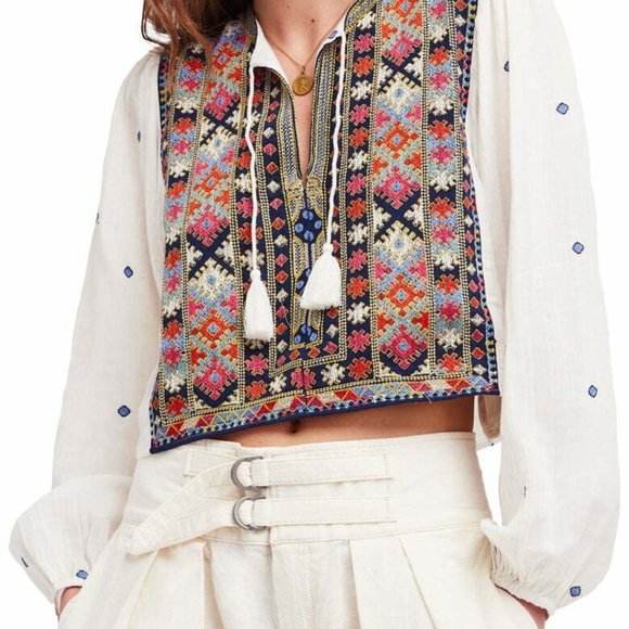 Enter The Loveland Embroidered Top HW8939 - Picture 8 of 8